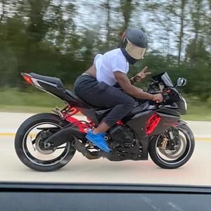 Meet your Posher, Antione